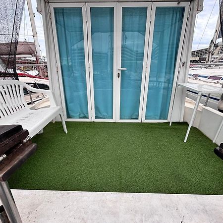 Отель Wonderful Boat For Families And Friends Сан-Адриан-де-Бесос Экстерьер фото