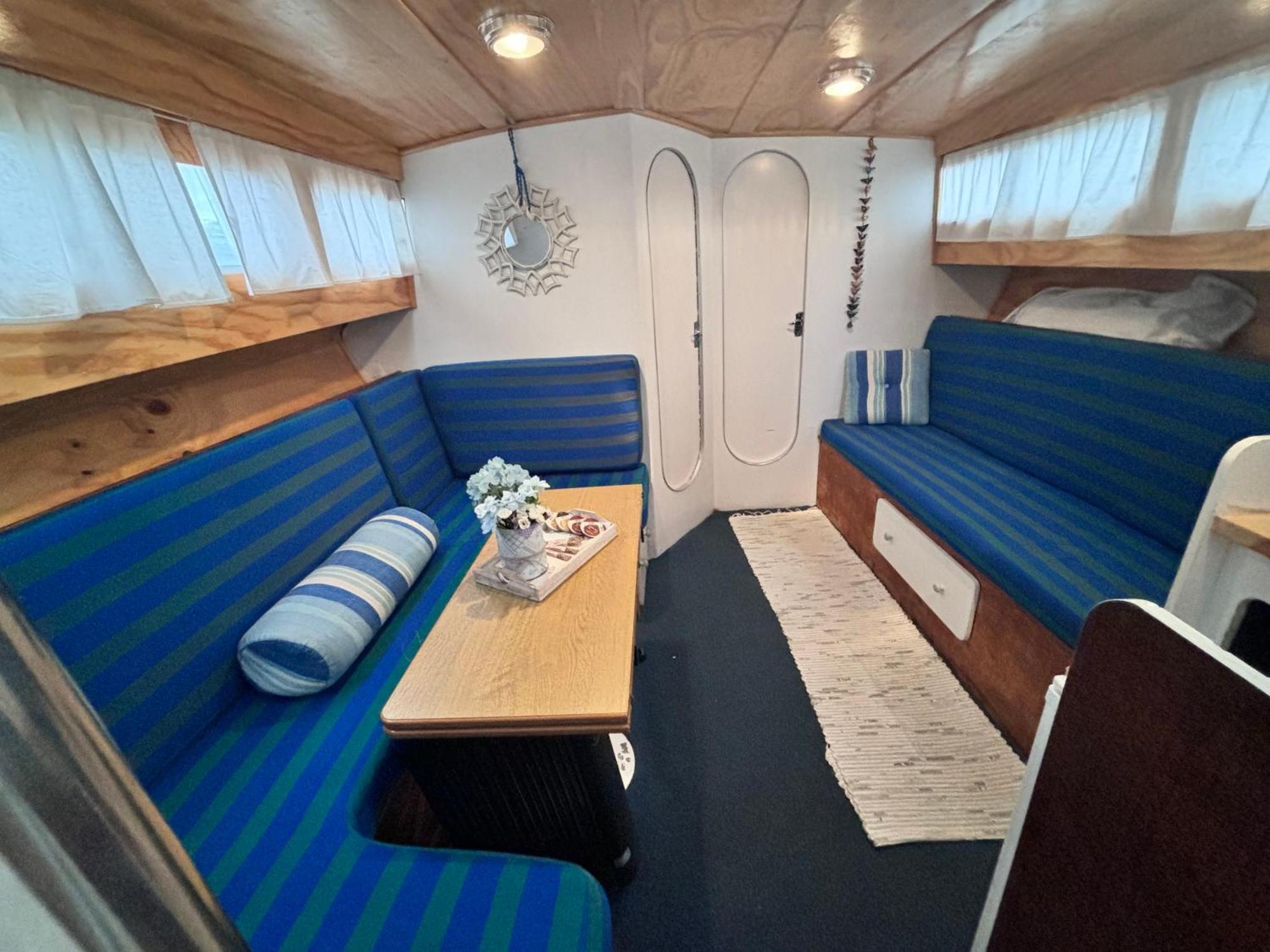 Отель Wonderful Boat For Families And Friends Сан-Адриан-де-Бесос Экстерьер фото